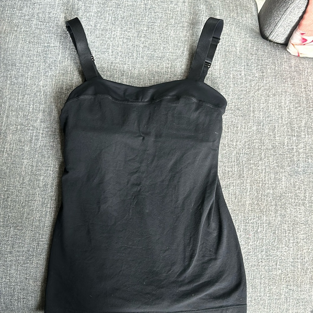 Soft Lululemon tank SIZE 6